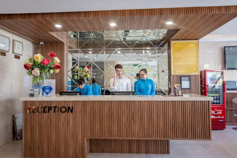 Gold Hotel Da Nang By Haviland Exterior foto