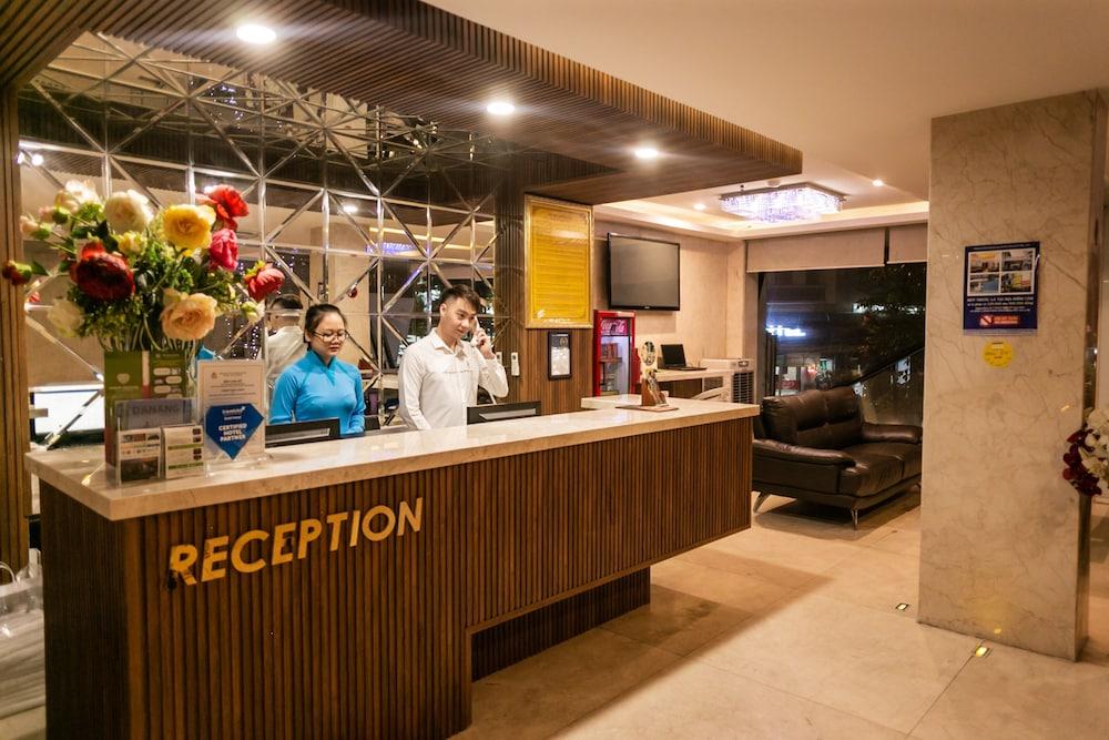Gold Hotel Da Nang By Haviland Exterior foto